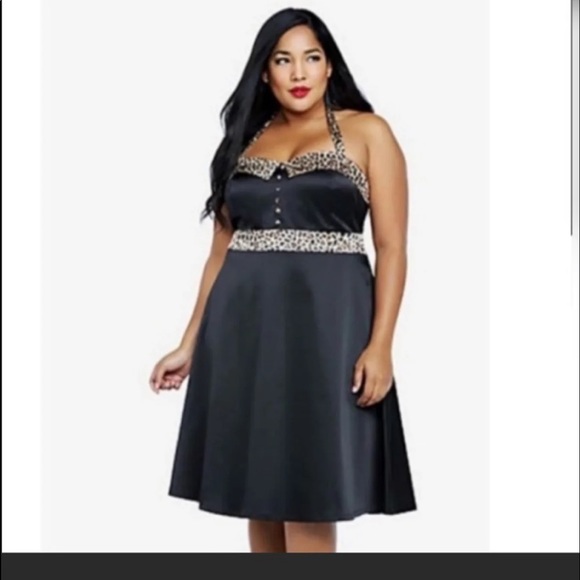 Torrid retro chic black satin leopard halter dress - Picture 2 of 4